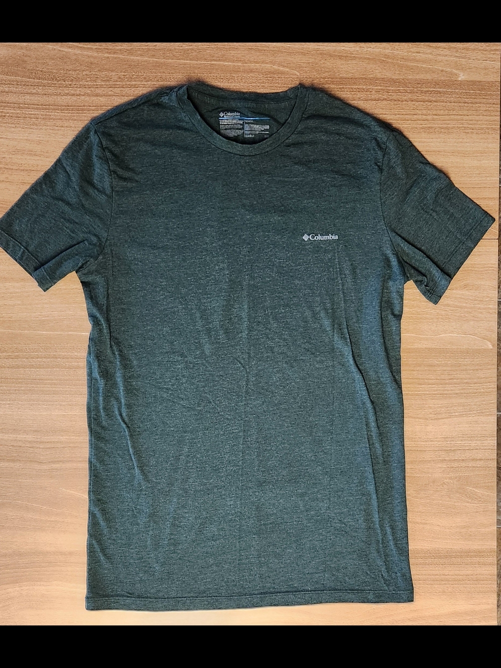Columbia Short Sleeve Crew Tee in Heather Forest Green